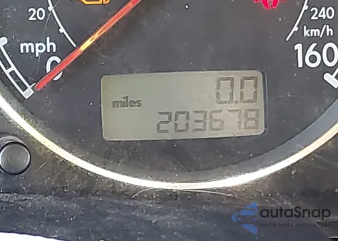 2005 Volkswagen Passat Glx from USA, damaged, VIN WVWTU63B35E041329